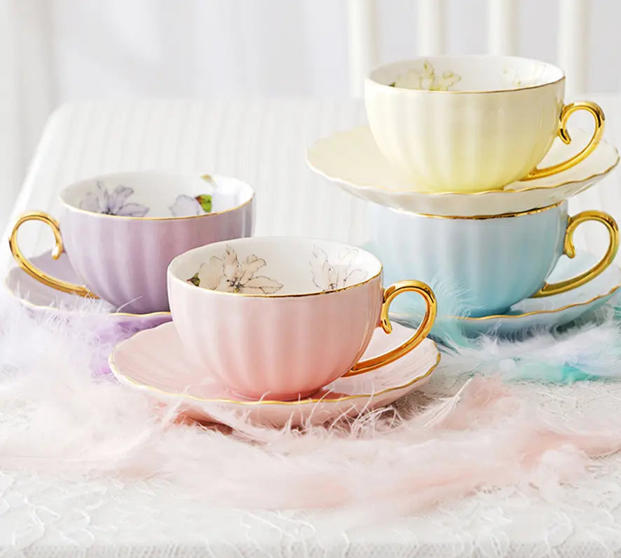 ​Tasses porcelaine pastel intérieur fleuri | Théières à la folie