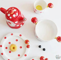 Thumbnail for Керамичен сервиз за чай на точки, червено и бяло