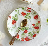 Thumbnail for Service à thé porcelaine fraises du jardin | Théières à la folie