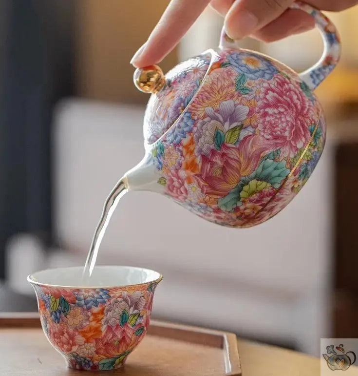 Théière chinoise en porcelaine aux mille fleurs | Théières à la folie