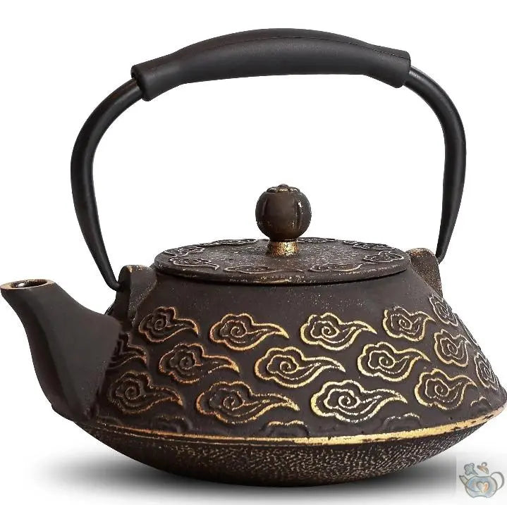 Азиатский чугунный чайник.