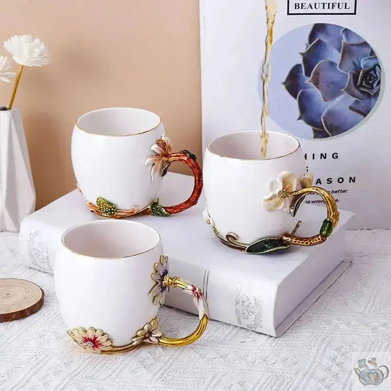 Mug porcelaine blanche fleurs émaillées | Théières à la folie