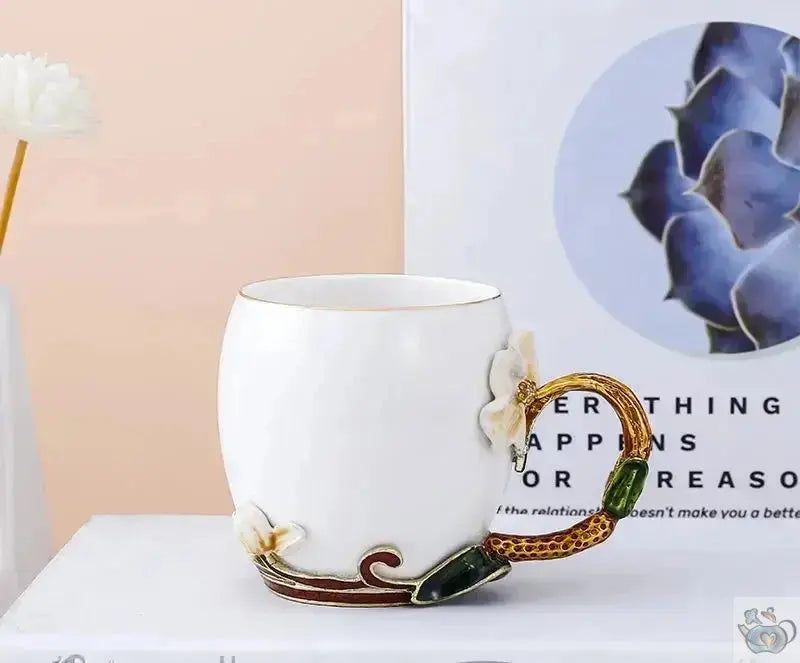 Mug porcelaine blanche fleurs émaillées | Théières à la folie