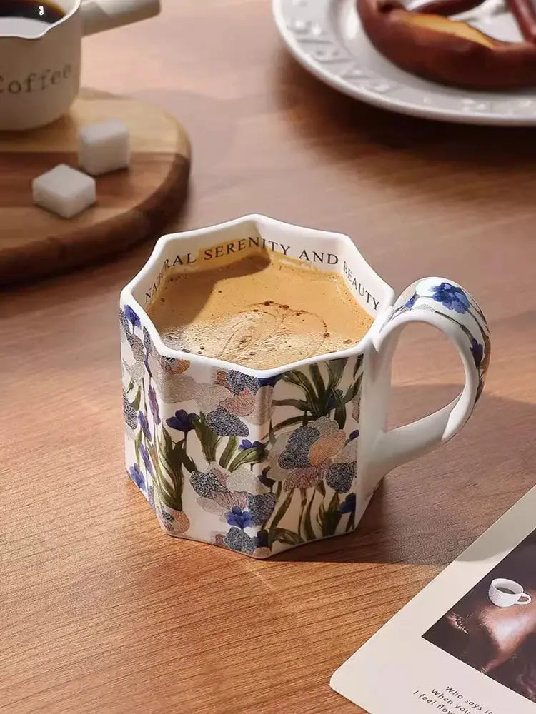 Mug porcelaine rétro-romantique aux iris | Théières à la folie