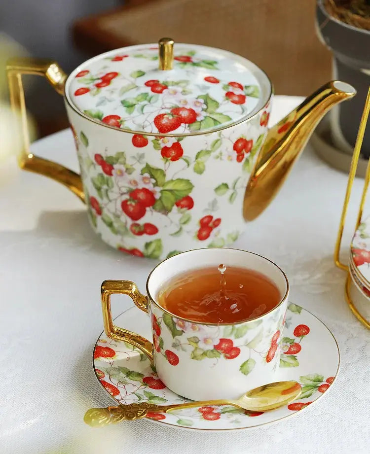 Service à thé porcelaine fraises du jardin | Théières à la folie