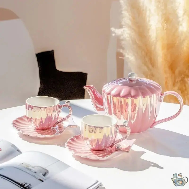 Pink eller hvid perleagtig porcelæn teservice | Théières à la folie