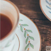 Thumbnail for Tasse à thé porcelaine blanche frise végétale | Théières à la folie