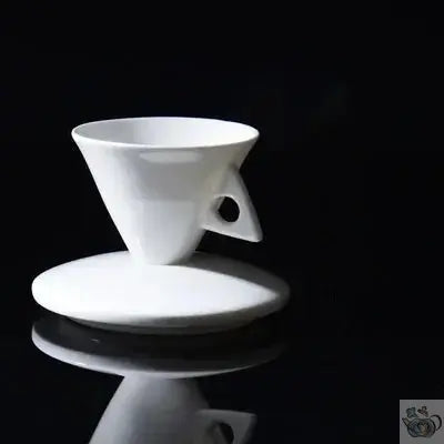 Tasse art design conique porcelaine blanche | Théières à la folie