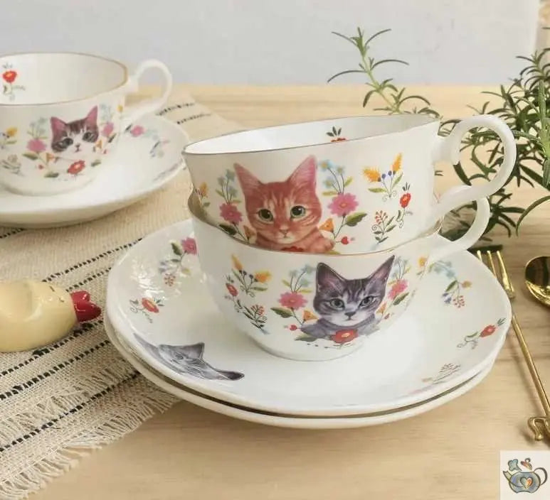 Tasse en porcelaine classique avec joli Minou | Théières à la folie