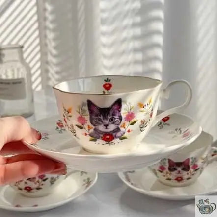 Tasse en porcelaine classique avec joli Minou | Théières à la folie