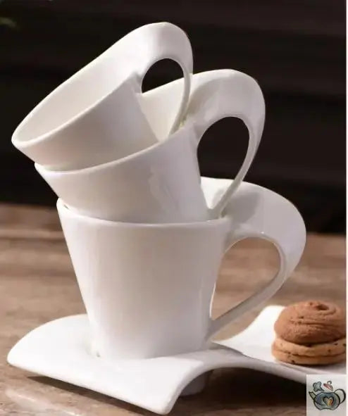 Tasse porcelaine blanche soucoupe ondulée | Théières à la folie