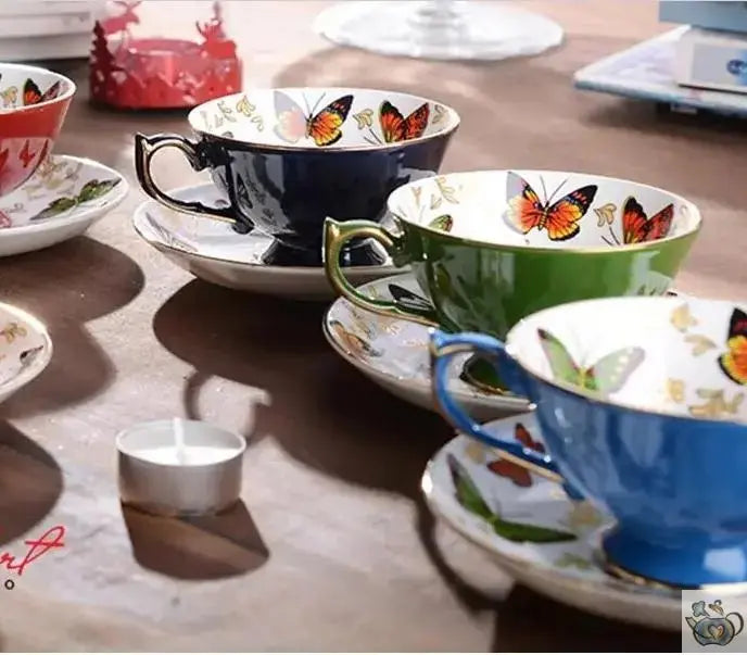 Tasse européenne porcelaine papillons |  Théières à la folie