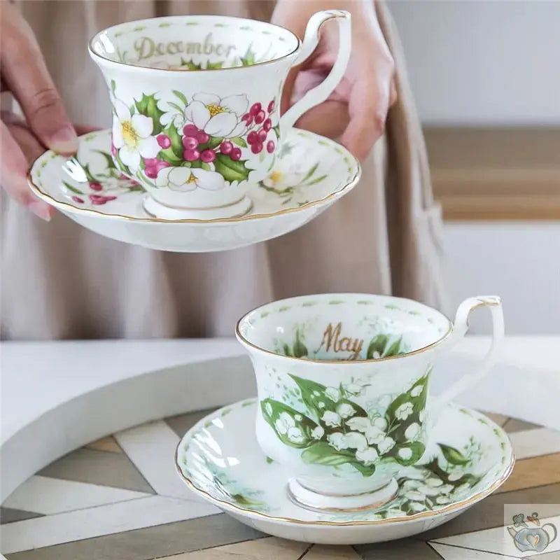 ​Tasses porcelaine 12 mois en fleurs  |  Théières à la folie