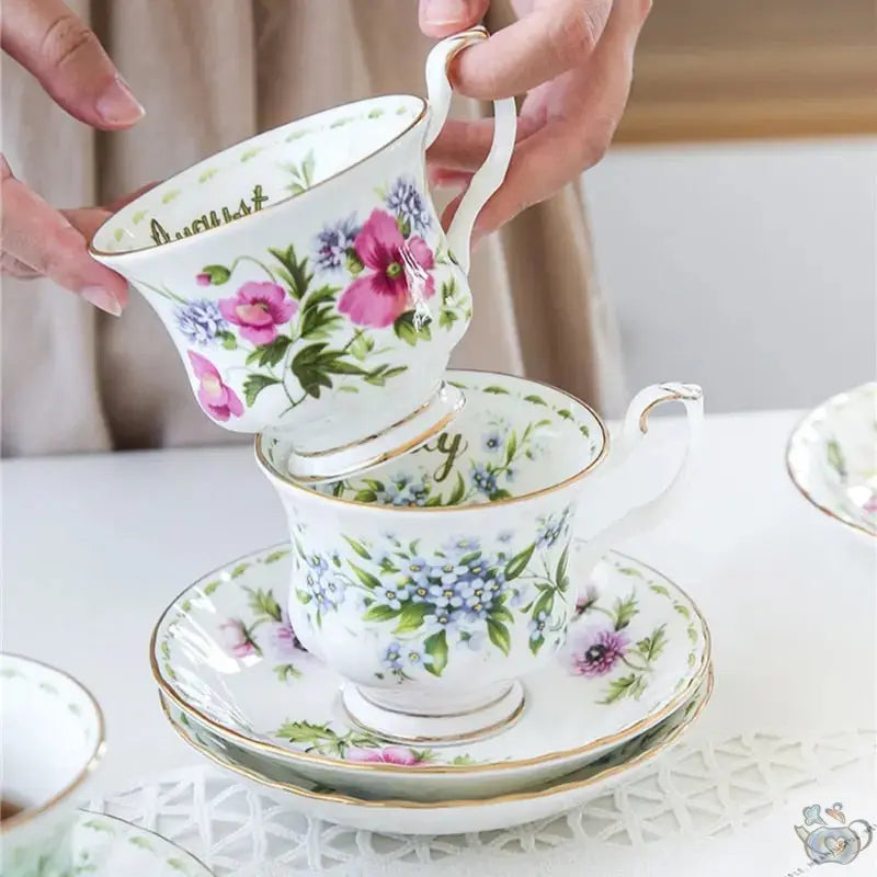 ​Tasses porcelaine 12 mois en fleurs  |  Théières à la folie