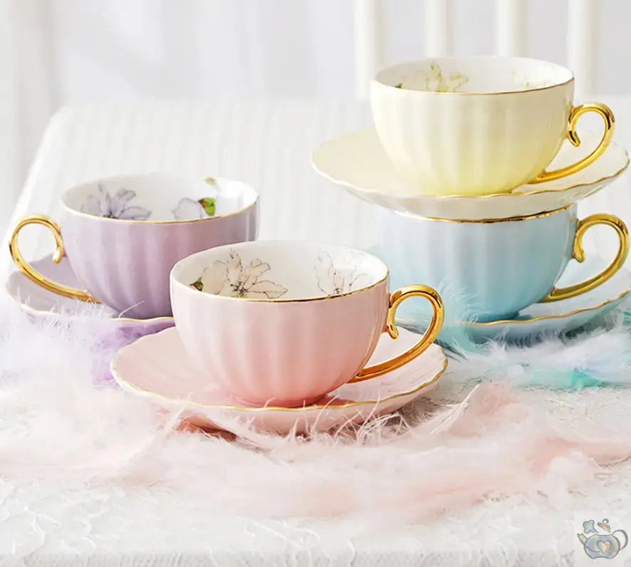 ​Tasses porcelaine pastel intérieur fleuri | Théières à la folie