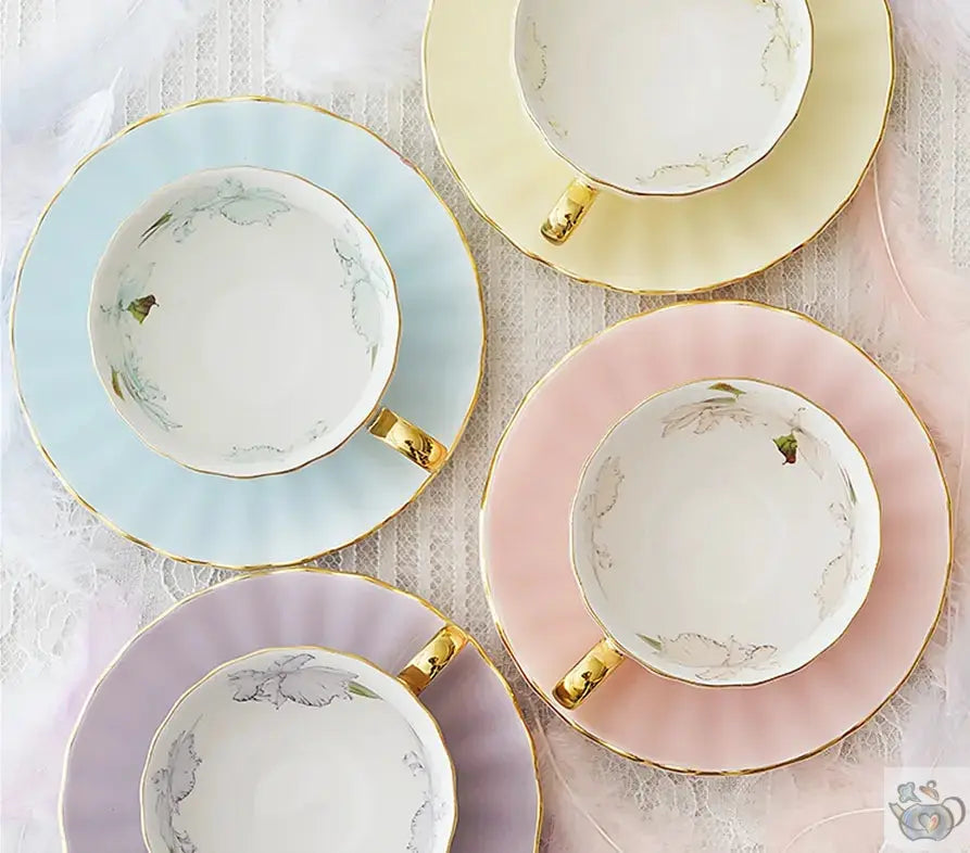 ​Tasses porcelaine pastel intérieur fleuri | Théières à la folie