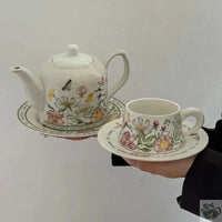 Thumbnail for Théière anglaise fleurie de fleurs des champs | Théières à la folie