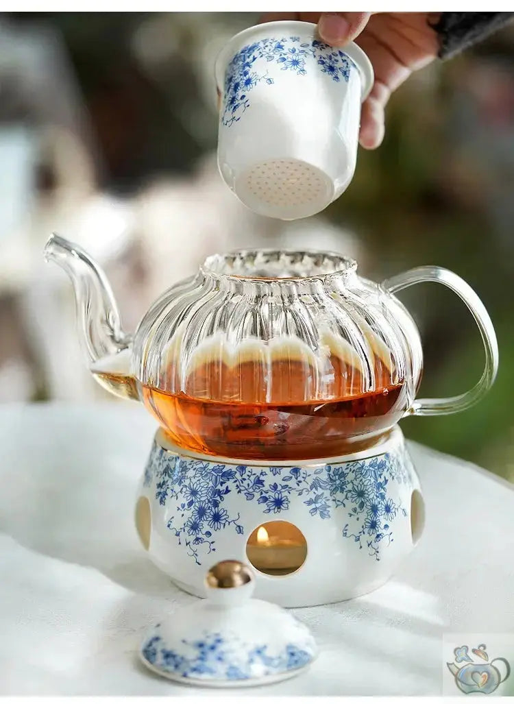 Théière en porcelaine gaufrée fleurs bleues | Théières à la folie