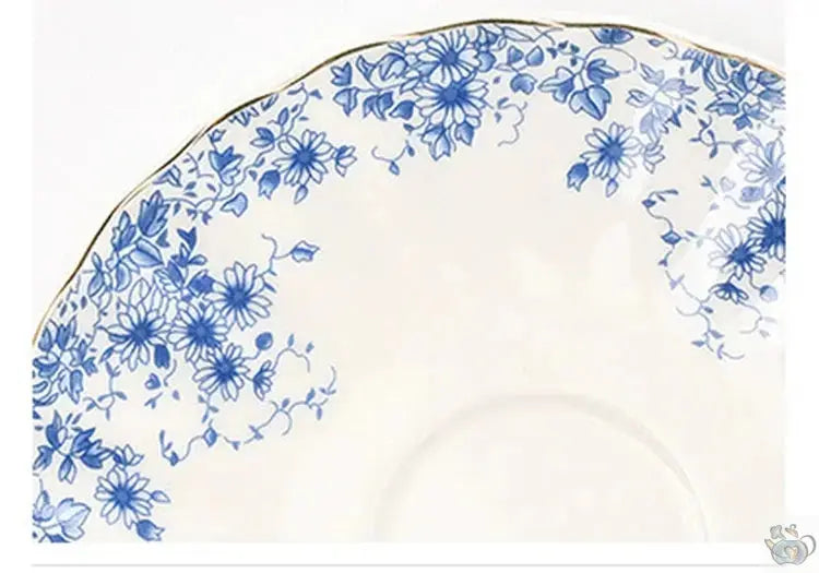 Théière en porcelaine gaufrée fleurs bleues | Théières à la folie
