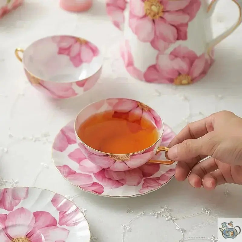 Théière et tasse fleuries en porcelaine fine | Théières à la folie