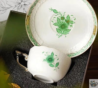Thumbnail for Théière porcelaine blanche bouquets verts | Théières à la folie
