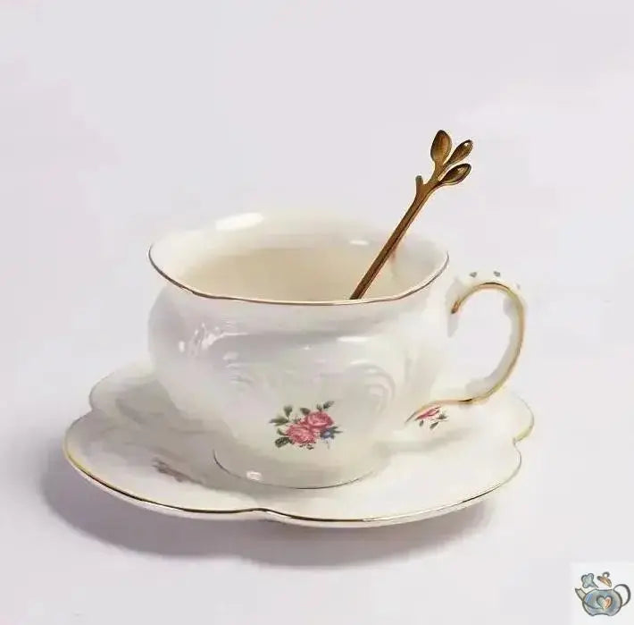 Théière porcelaine d'antan aux petites roses | Théières à la folie