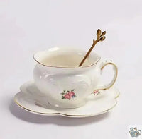 Thumbnail for Théière porcelaine d'antan aux petites roses | Théières à la folie