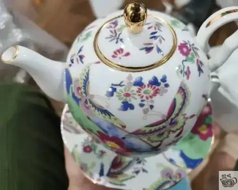 Théière solitaire à l'anglaise aux papillons | Théières à la folie