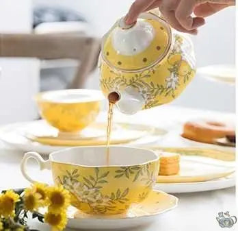 Théière solitaire à l'anglaise jaune de Provence | Théières à la folie