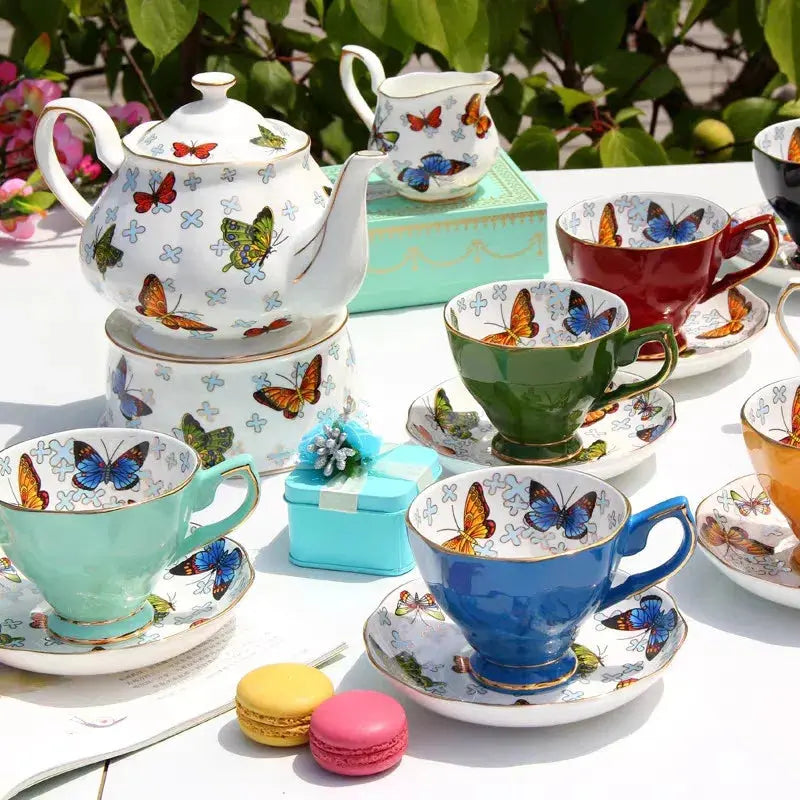 Théière en porcelaine et tasses aux papillons | Théières à la folie