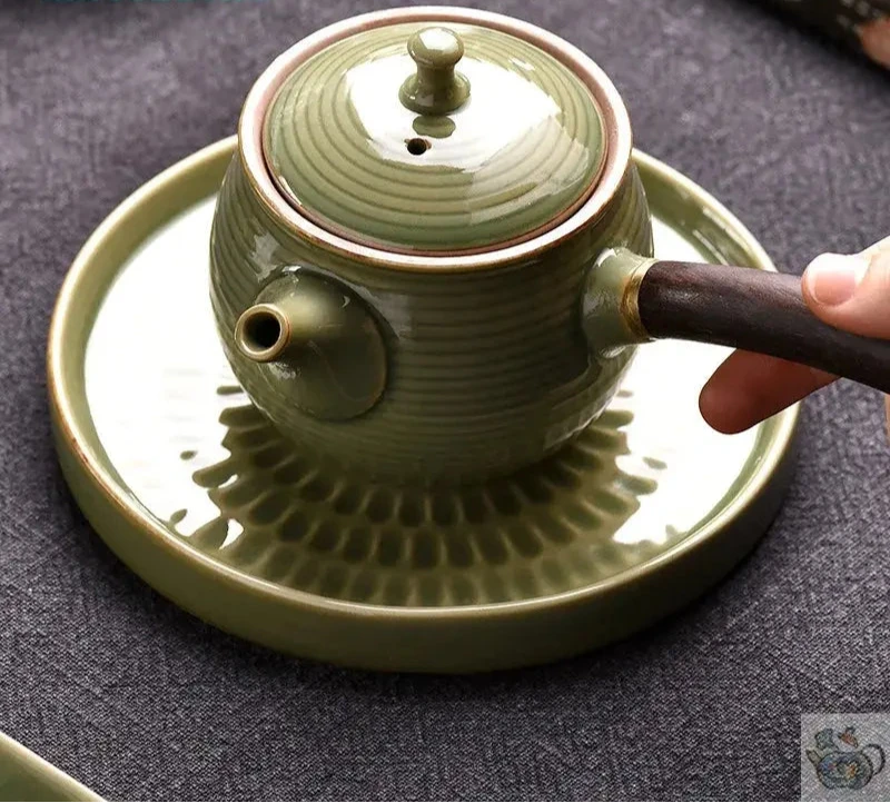 Théière poterie vert Celadon, design japonais | Théières à la folie