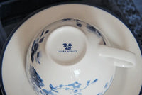 Thumbnail for ​Théière et tasses blanc bleu vintage | Théières à la folie