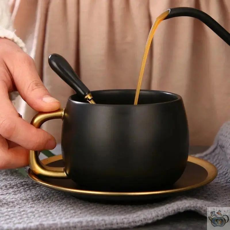 ​Grande tasse contemporaine noire et or | Théières à la folie