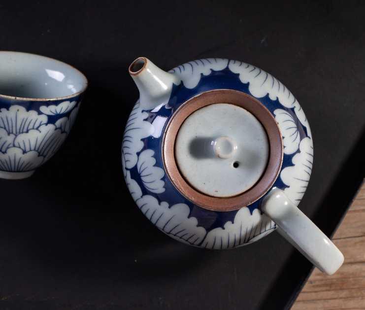 ​Petite théière japonaise gré et lotus bleu | Théières à la folie