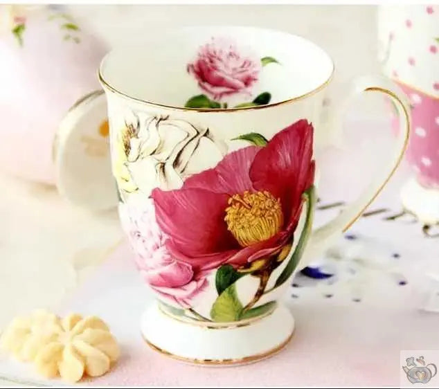 ​Tasse mug porcelaine motif floral  |  Théières à la folie