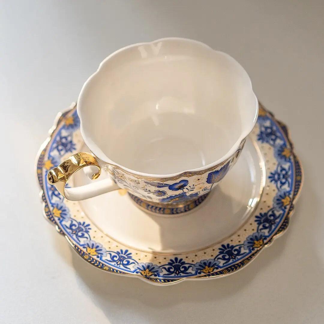 ​Tasse porcelaine raffinée blanc bleu  |  Théières à la folie