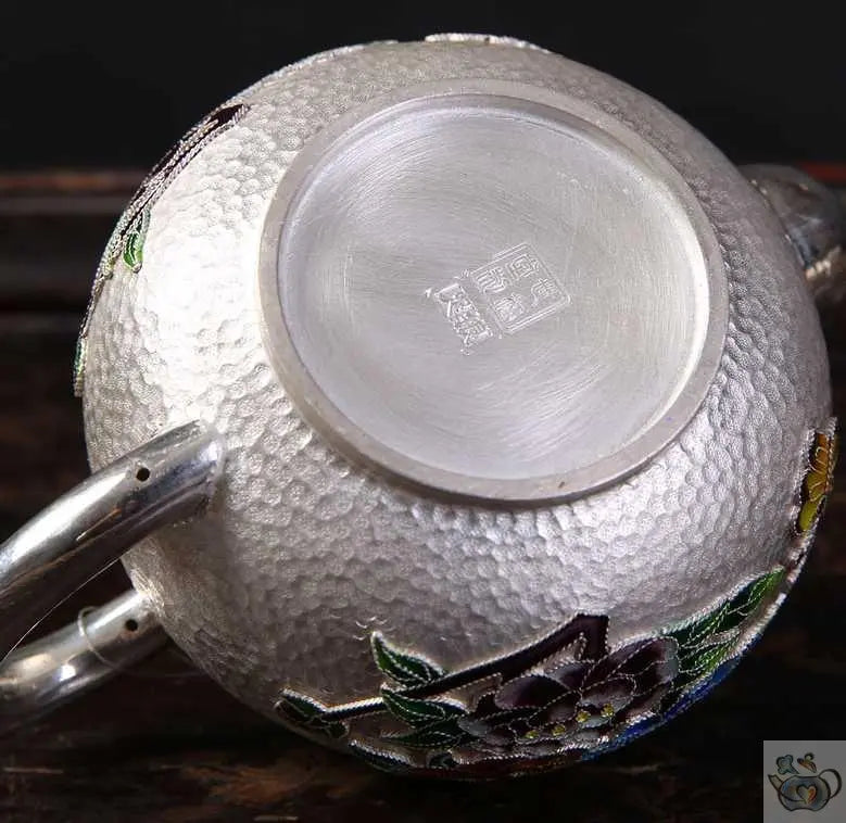 ​Théière argent martelé et fleurs cloisonnées | Théières à la folie
