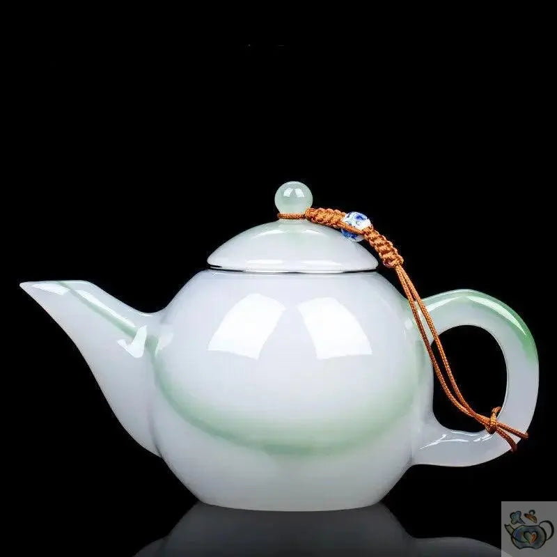 ​Théière en porcelaine de jade nuance verte | Théières à la folie